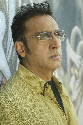 Gulshan Grover photo
