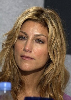 Jennifer Esposito photo