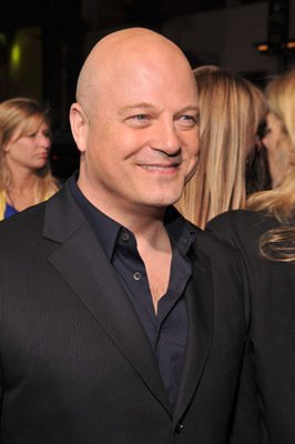 Michael Chiklis photo