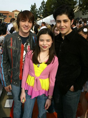 Miranda Cosgrove photo