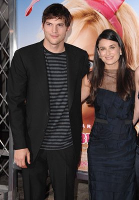 Ashton Kutcher photo