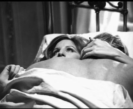 Barbra Streisand photo