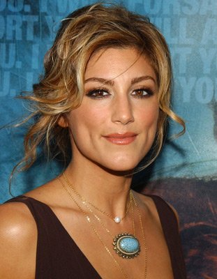 Jennifer Esposito photo