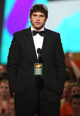 Ashton Kutcher photo