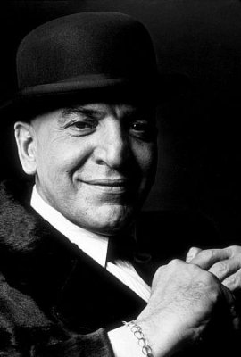 Telly Savalas photo
