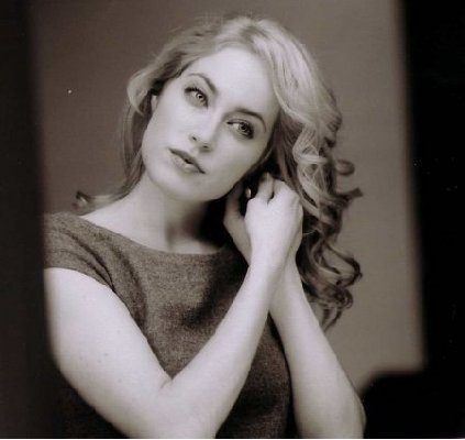 Charlotte Sullivan photo