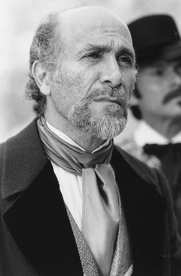 Tony Amendola photo