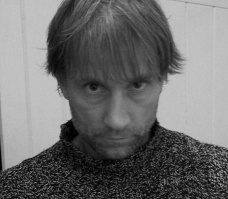 Simon McBurney photo