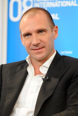 Ralph Fiennes photo