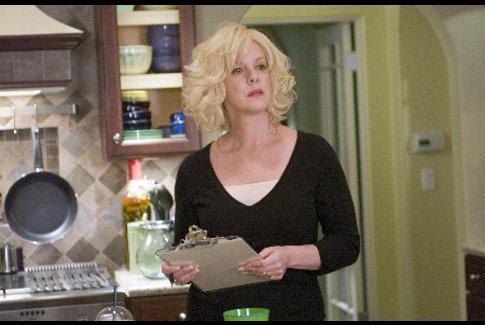 Elizabeth Perkins photo