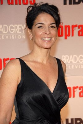 Annabella Sciorra photo