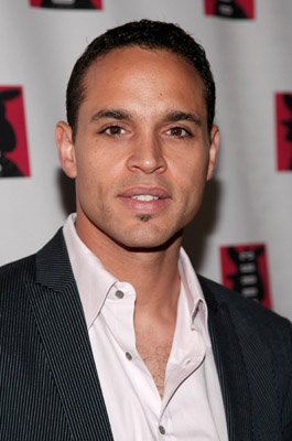 Daniel Sunjata photo