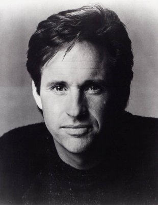 Robert Hays photo