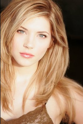 Katheryn Winnick photo