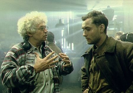 Jean-Jacques Annaud photo