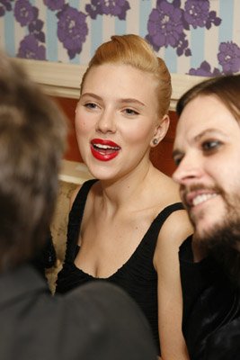 Scarlett Johansson photo