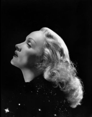Marlene Dietrich photo