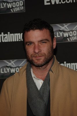 Liev Schreiber photo