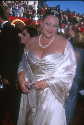 Camryn Manheim photo
