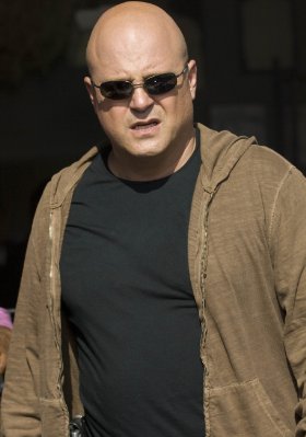 Michael Chiklis photo