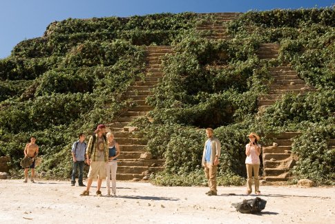 Jonathan Tucker photo