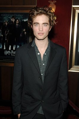 Robert Pattinson photo