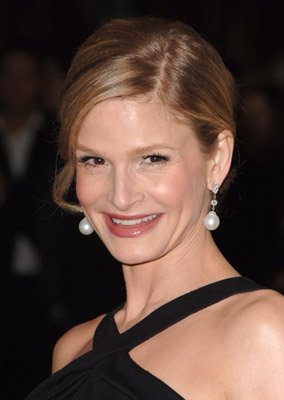 Kyra Sedgwick photo