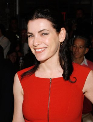 Julianna Margulies photo