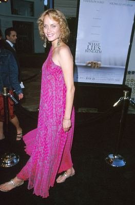 Amber Valletta photo