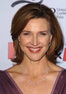 Brenda Strong photo