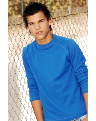 Taylor Lautner photo