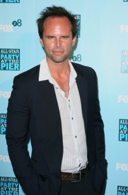 Walton Goggins photo