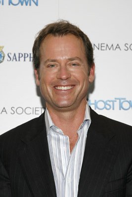 Greg Kinnear photo