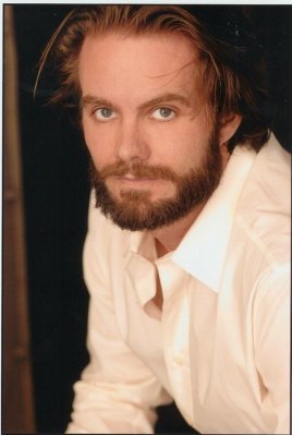 Garret Dillahunt photo