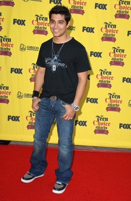 Wilmer Valderrama photo