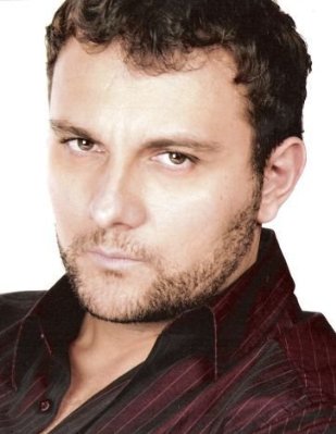 Stelio Savante photo