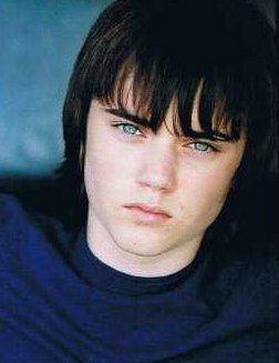 Cameron Bright photo