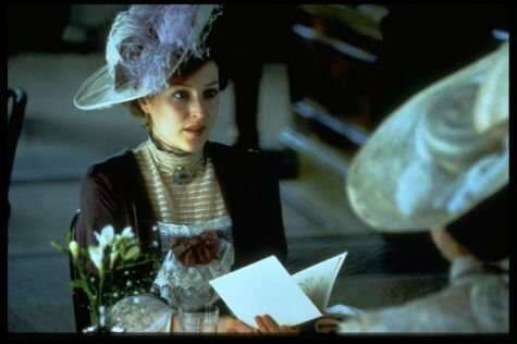 Gillian Anderson photo