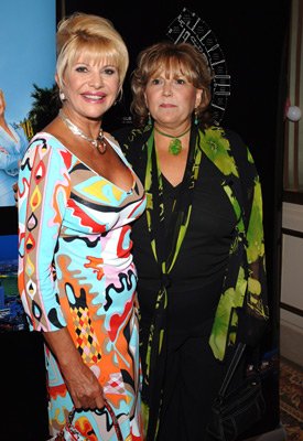 Brenda Vaccaro photo