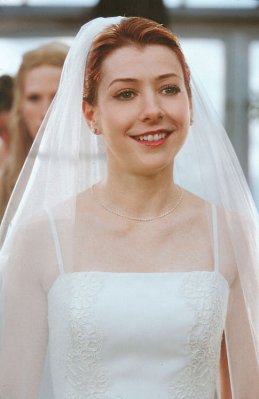 Alyson Hannigan photo