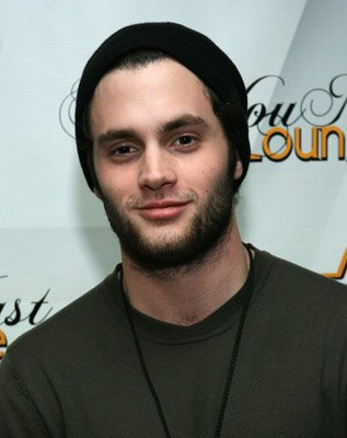 Penn Badgley photo