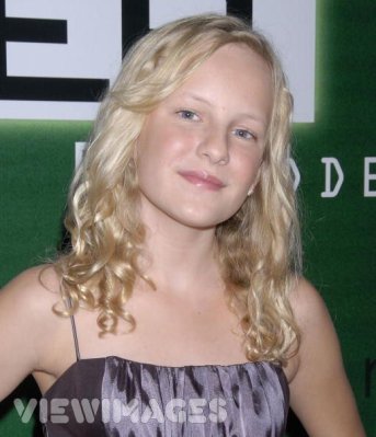 Chloe Greenfield photo