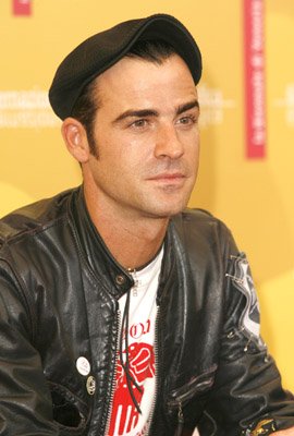 Justin Theroux photo