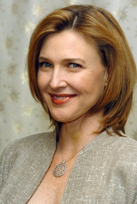 Brenda Strong photo