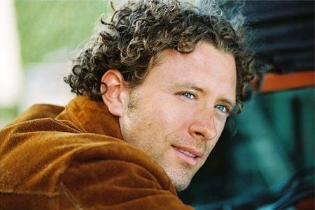 T.J. Thyne photo