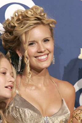 Maggie Grace photo