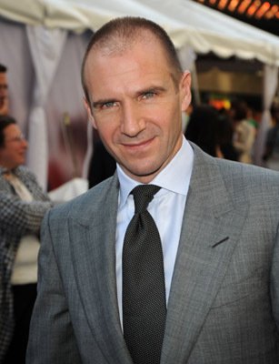 Ralph Fiennes photo