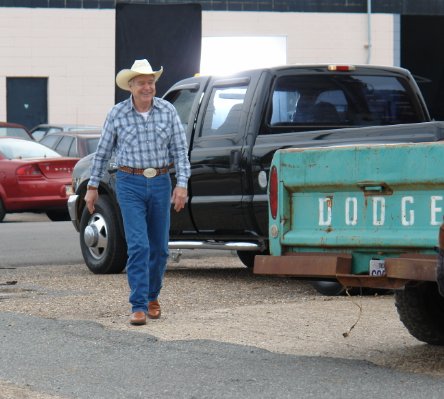 Newell Alexander photo