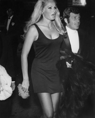 Ursula Andress photo