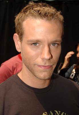 Adam Pascal photo